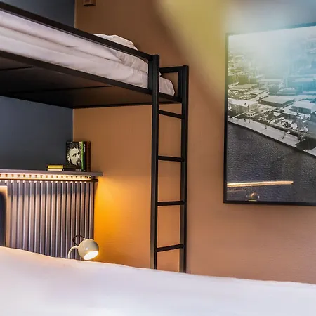 فندق Slotshotellet آلبورغ