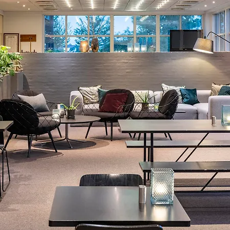 فندق Slotshotellet