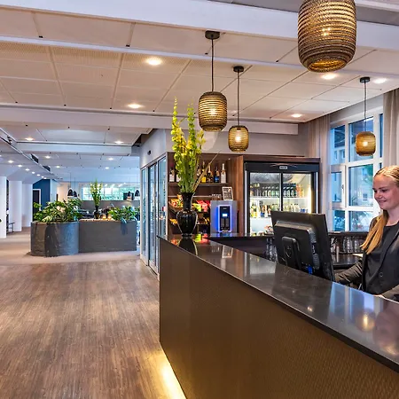 فندق Slotshotellet 4*