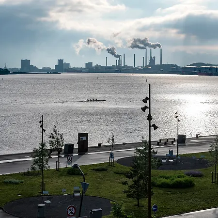 فندق Slotshotellet آلبورغ