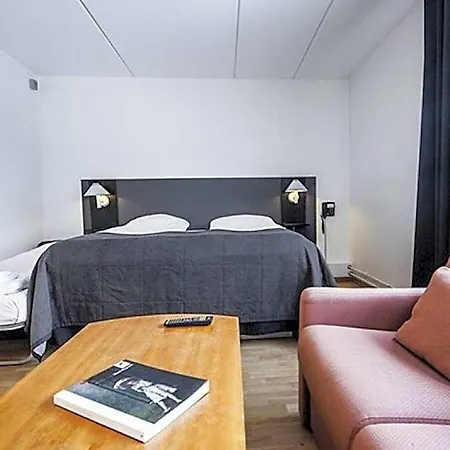 Slotshotellet فندق آلبورغ