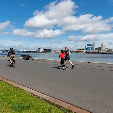 فندق Slotshotellet 4*